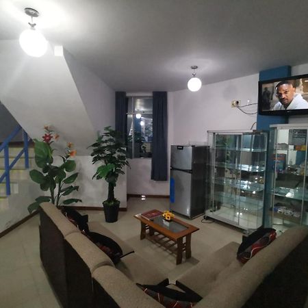 Hostal Puerto Ingles Ilo Extérieur photo